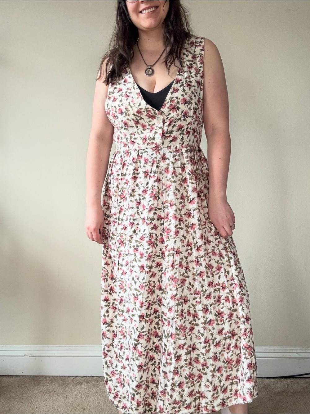 Vintage Floral V-Neck Maxi Dress in Cream and Pink